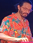 T-MIDSfr_bid830342_wer1.jpg